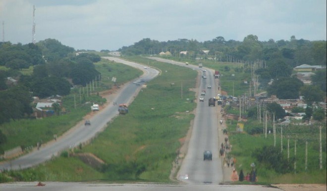 10 die along Kaduna Abuja Expressway 10 die along Kaduna Abuja Expressway