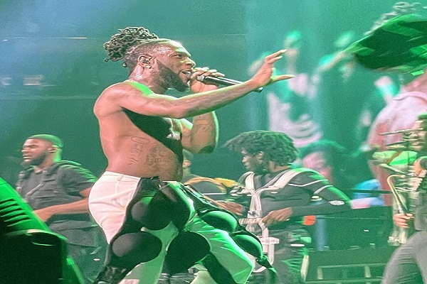 Real reason I attacked fan who stormed stage at Lagos concert 8211 Burna Boy Real reason I attacked fan who stormed stage at Lagos concert Burna Boy