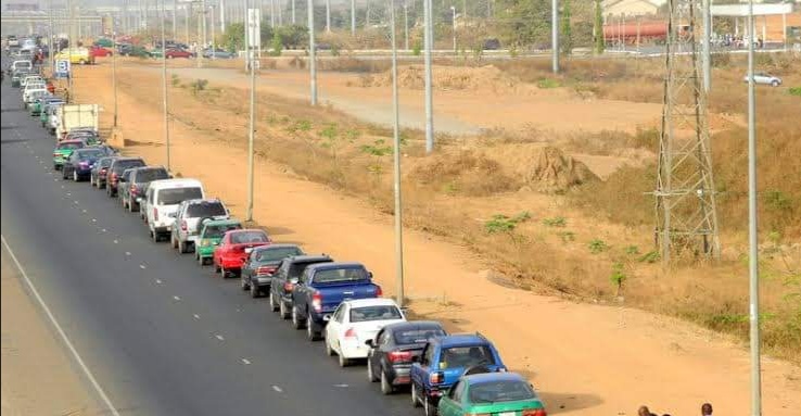 Fuel price hike Long queues resurface at petrol stations Fuel price hike Long queues resurface at petrol stations