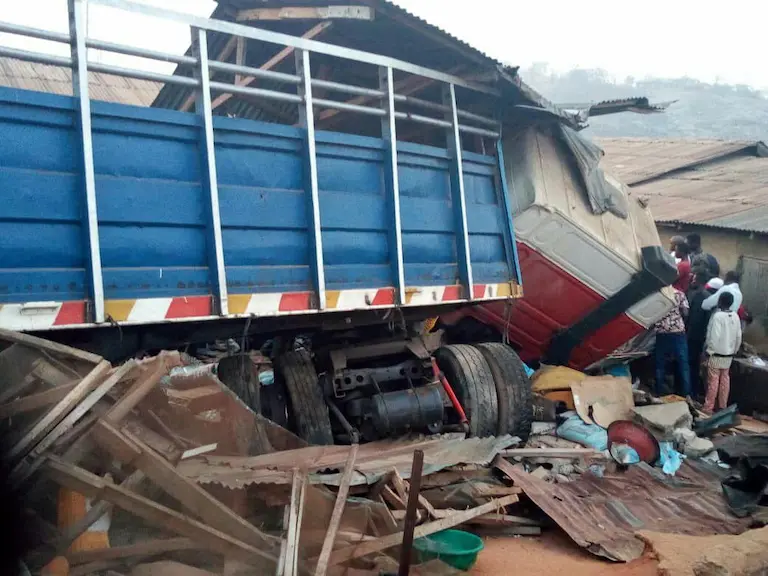 Another trailer crash in Abuja claims over 3 lives Another trailer crash in Abuja claims over 3 lives