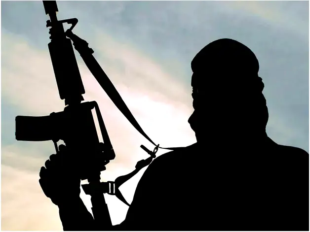 Tragedy as gunmen kill man in broad daylight Tragedy as gunmen kill man in broad daylight