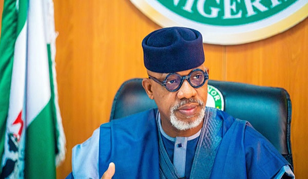 Nigerian gov appoints 1 200 aides Nigerian gov appoints 1 200 aides