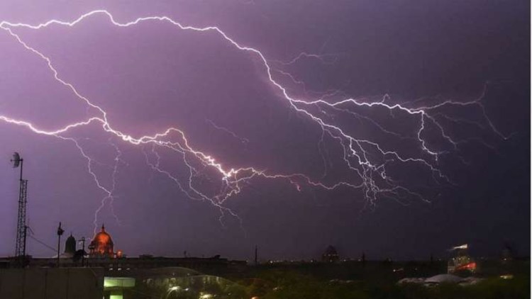 Tragedy as lightning strikes refugee camp kills 14 Tragedy as lightning strikes refugee camp kills 14
