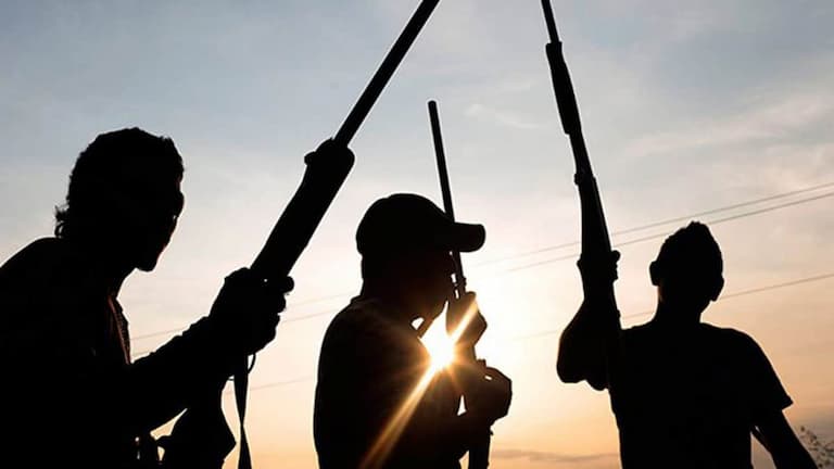 Gunmen abduct travellers along Owo Ipele Benin highway Gunmen abduct travellers along Owo Ipele Benin highway