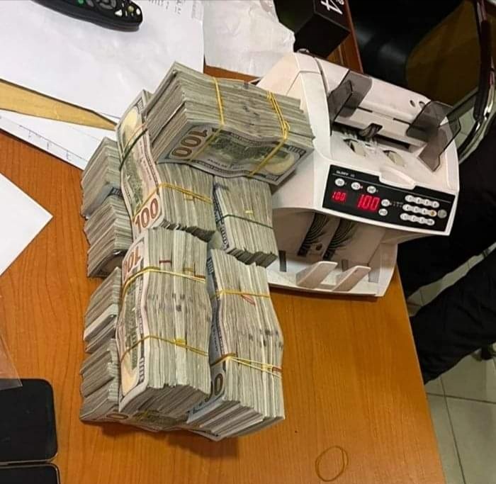 Naira strengthens as dollar supply surges in Nigeria Naira strengthens as dollar supply surges in Nigeria