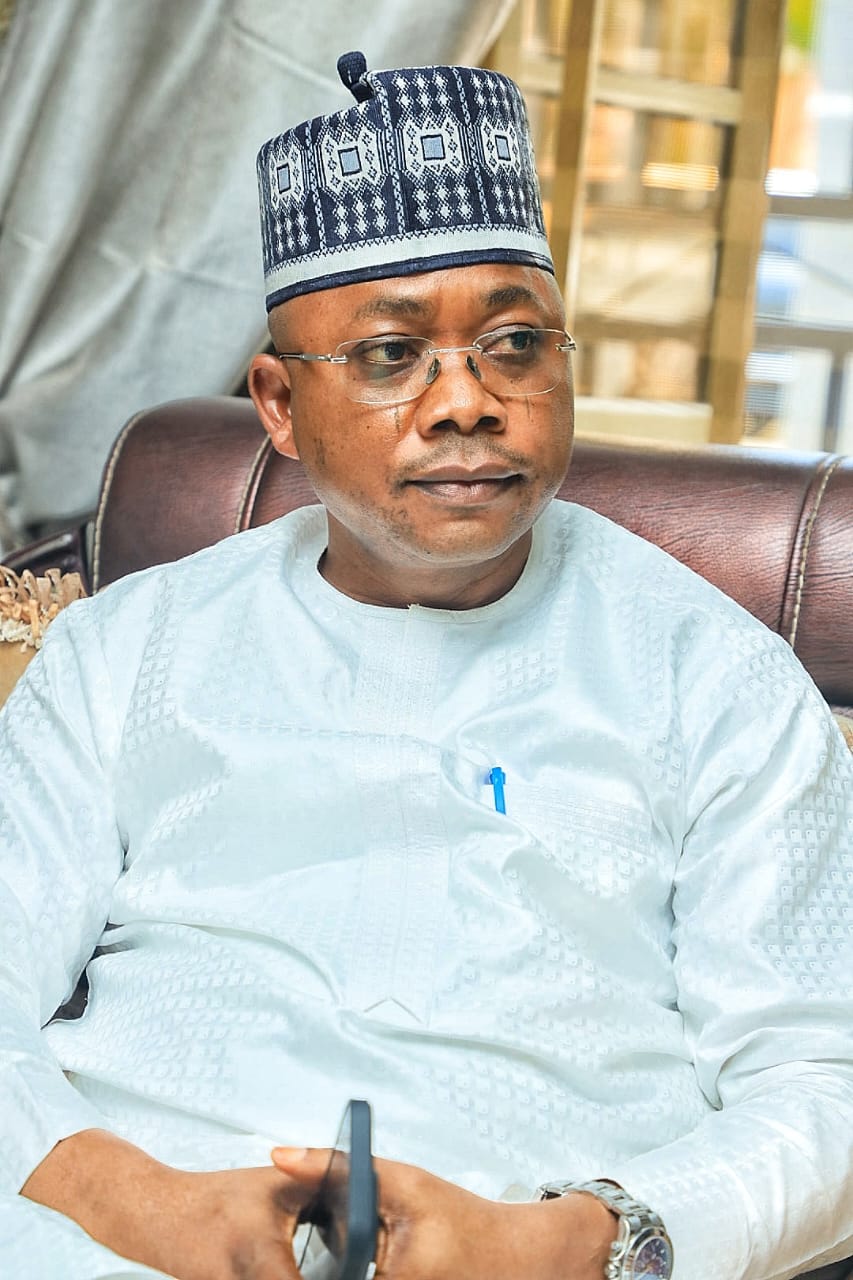 Nigerian gov approves immediate payment of December salaries for civil servants Nigerian gov approves immediate payment of December salaries for civil servants