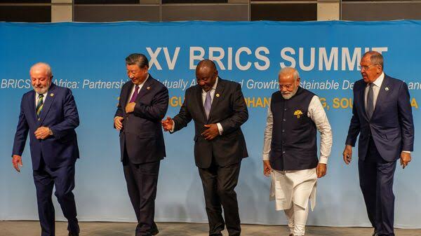 Trump issues major threat to BRICS nations over moves to dump U S dollar Trump issues major threat to BRICS nations over moves to dump U S dollar