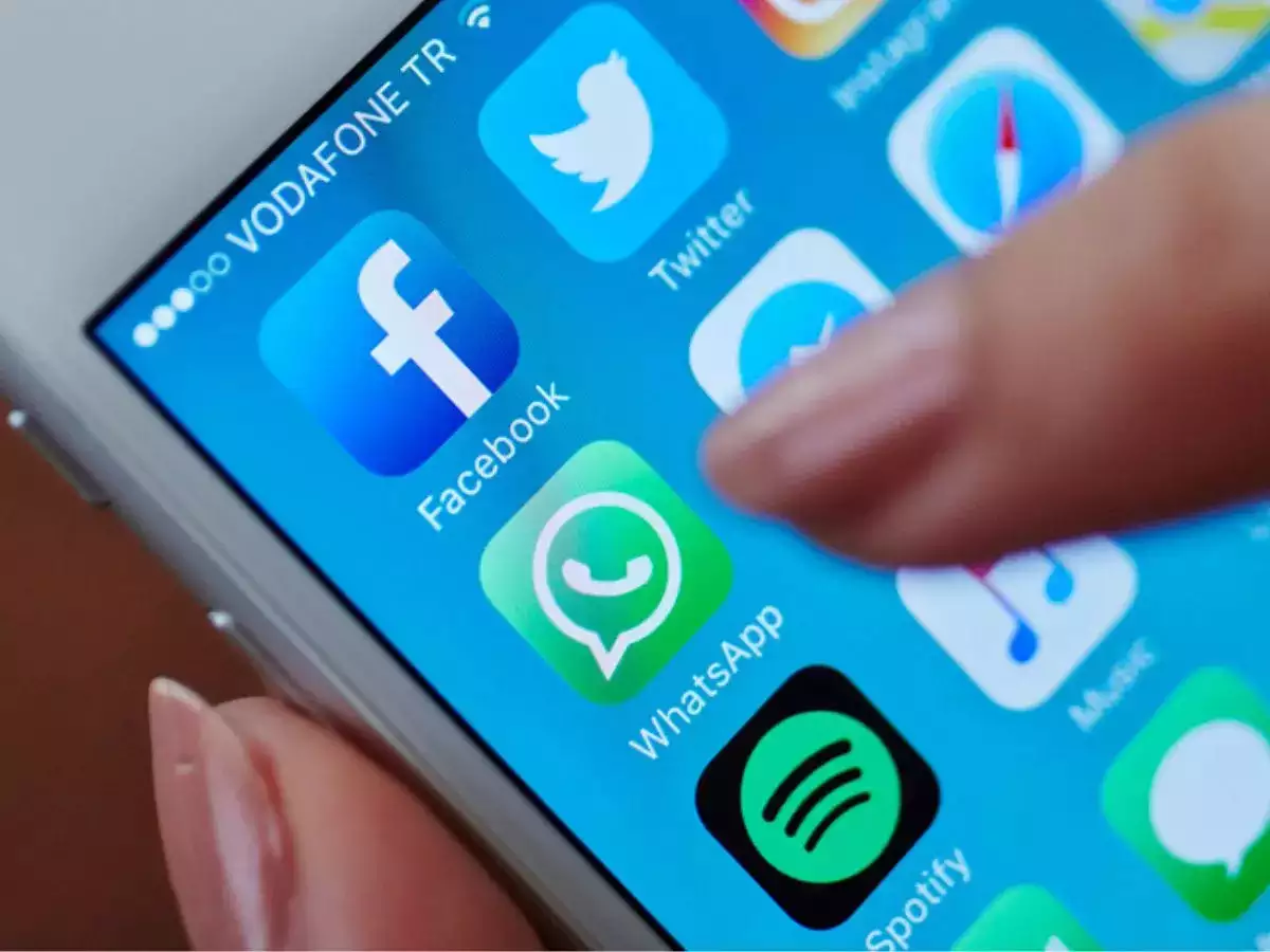 WhatsApp group admin killed after removing member over argument WhatsApp group admin killed after removing member over argument