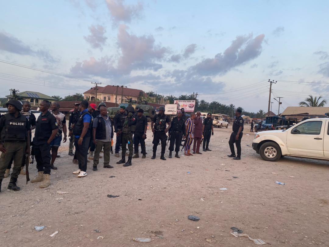 Many policemen feared killed as gunmen reportedly launch deadly attack in Abia Many policemen feared killed as gunmen reportedly launch deadly attack in Abia