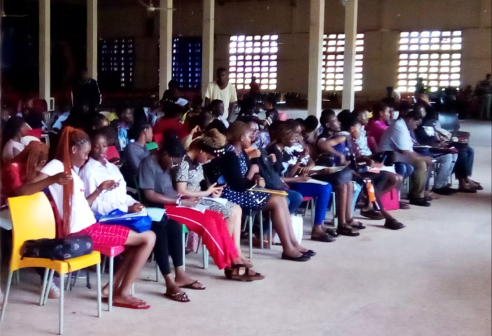 10 Ibadan Polytechnic students land in hospital after inhaling poisonous gas 10 Ibadan Polytechnic students land in hospital after inhaling poisonous gas