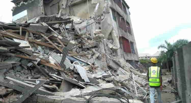 4 people injured as popular building collapses in Abuja 4 people injured as popular building collapses in Abuja