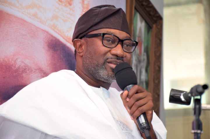 Otedola donates N3 7b to Nigerian varsity Otedola donates N3 7b to Nigerian varsity