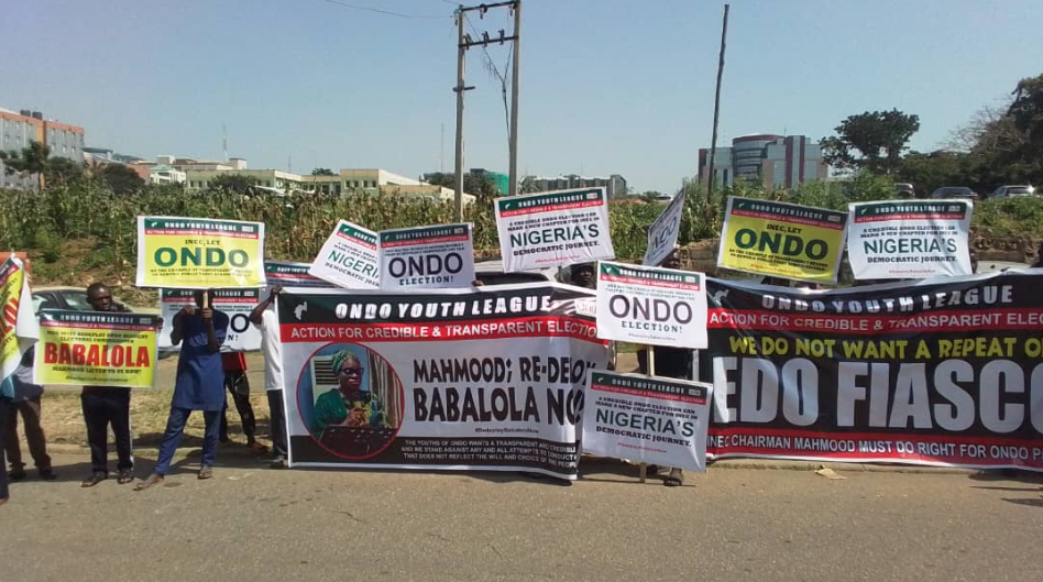 JUST IN Protesters storm INEC office over demand for Ondo REC redeployment JUST IN Protesters storm INEC office over demand for Ondo REC redeployment