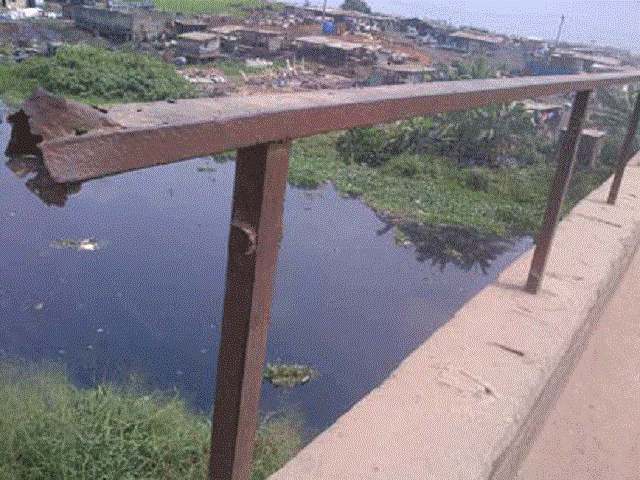 Man jumps into Lagos canal while escaping from police dies Man jumps into Lagos canal while escaping from police dies