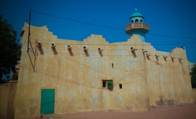 Nigerian gov donates 10 000 for reconstruction of mosque in Niger Republic Nigerian gov donates 10 000 for reconstruction of mosque in Niger Republic