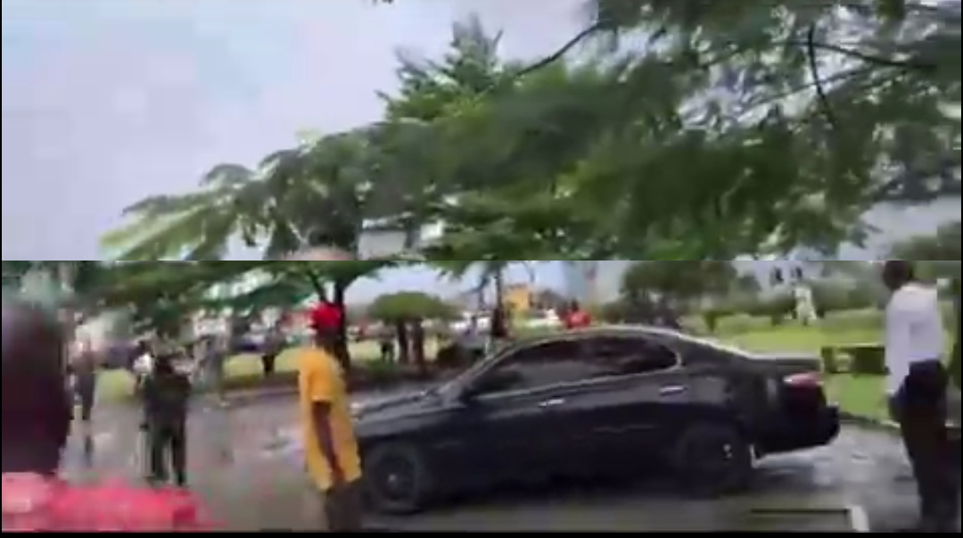 Heavy shooting as thugs take over Rivers LG council headquarters Heavy shooting as thugs take over Rivers LG council headquarters