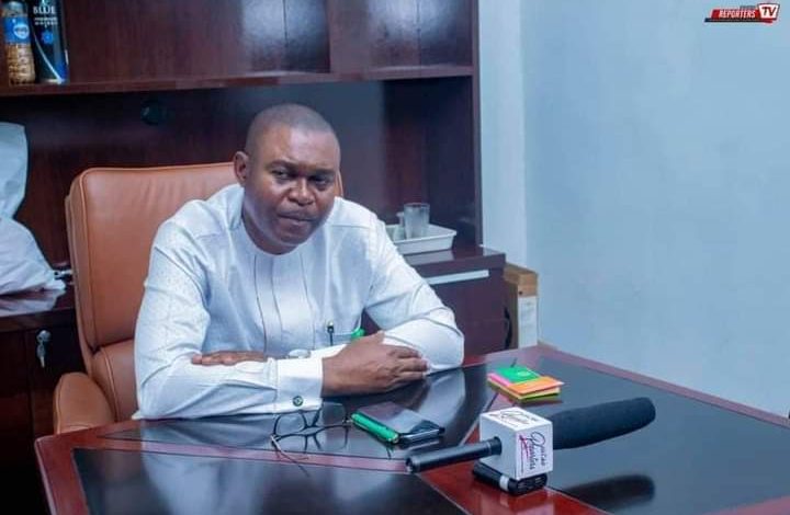 Police arrest ex Imo commissioner for criticising gov Hope Uzodimma Police arrest ex Imo commissioner for criticising gov Hope Uzodimma