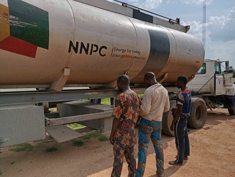 NSCDC nabs NNPCL truck driver for allegedly diverting fuel NSCDC nabs NNPCL truck driver for allegedly diverting fuel