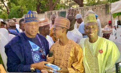  Man who travelled to Abuja on bicycle receives car N700 000 gift 