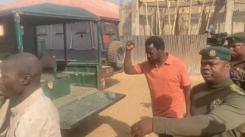 JUST IN Bail Dele Farotimi appears in court amid heavy security JUST IN Bail Dele Farotimi appears in court amid heavy security