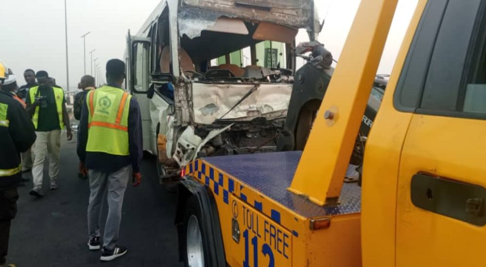 4 cheat death as buses collide on Lagos Third Mainland Bridge 4 cheat death as buses collide on Lagos Third Mainland Bridge