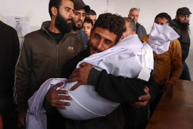 50 Killed in Gaza as Israel bombs flour distribution line hospital refugee camps 50 Killed in Gaza as Israel bombs flour distribution line hospital refugee camps