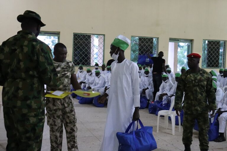 Nigerian govt releases 5 000 ex Boko Haram terrorists Nigerian govt releases 5 000 ex Boko Haram terrorists