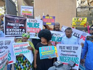  JUST IN Tension at Abuja High Court as EndBadGovernance protesters demand Sowore s release 