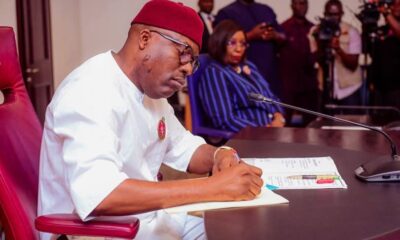  Fubara signs N1 1trn Rivers budget bids bye to pro Wike lawmakers 