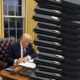  Trump signs executive order imposing sanctions on ICC over probes targeting US Israel 