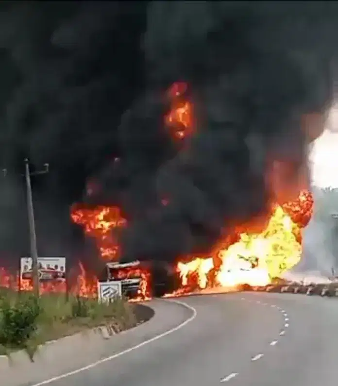 Another tanker explosion rocks Niger Another tanker explosion rocks Niger