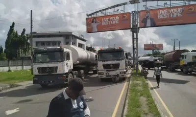  Tragedy as truck loses control on Aba Port Harcourt expressway crushes woman to death 