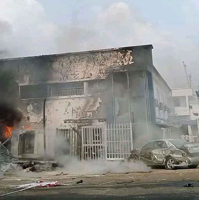 4 killed bank razed as fuel tanker catches fire in Delta 4 killed bank razed as fuel tanker catches fire in Delta