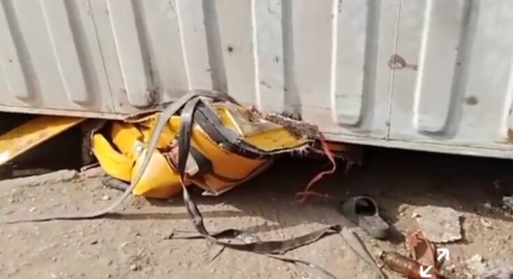 JUST IN 3 crushed to death by falling container in Oyo JUST IN 3 crushed to death by falling container in Oyo