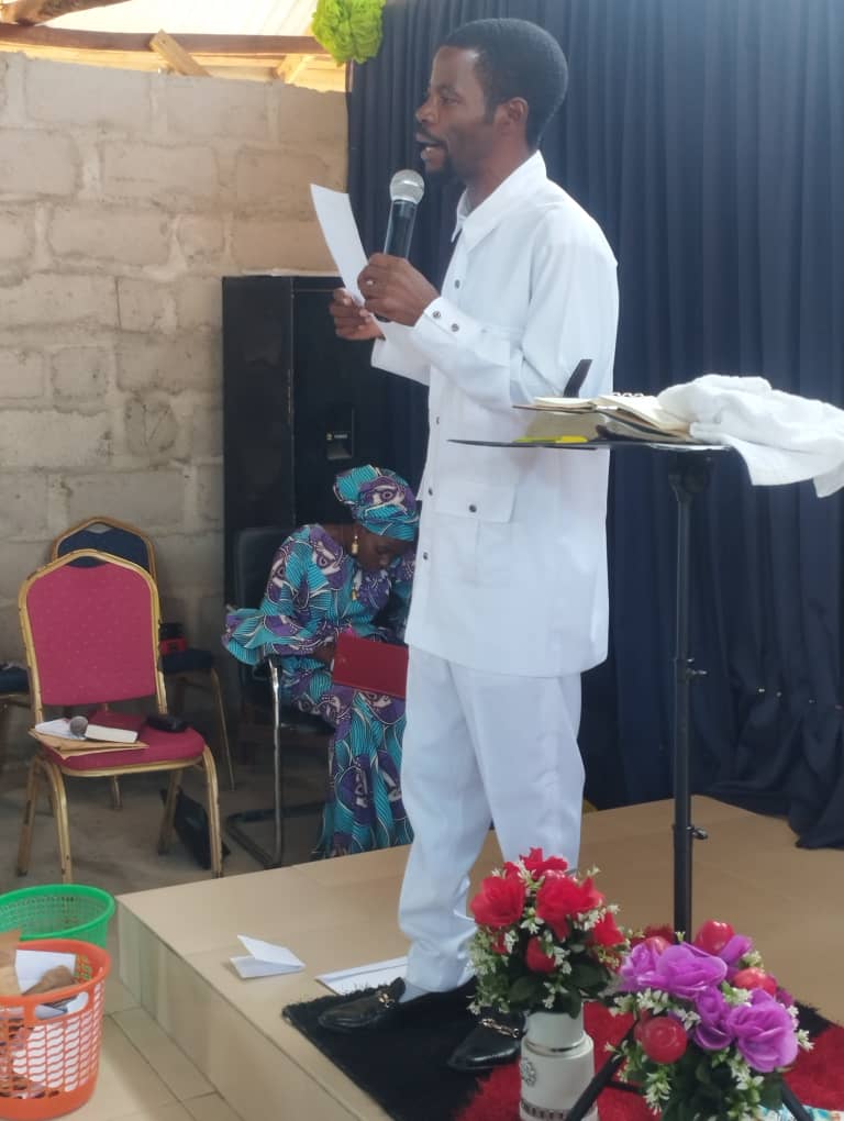 Senior pastor calls for measures to address Nigeria 8217 s economic challenges Senior pastor calls for measures to address Nigeria s economic challenges
