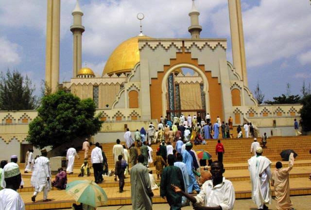 Goodluck Jonathan quoted as National Mosque Imam Sholagberu urges unity among Muslim sects Goodluck Jonathan quoted as National Mosque Imam Sholagberu urges unity among Muslim sects