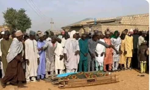 4 die in building demolition in Kano 4 die in building demolition in Kano