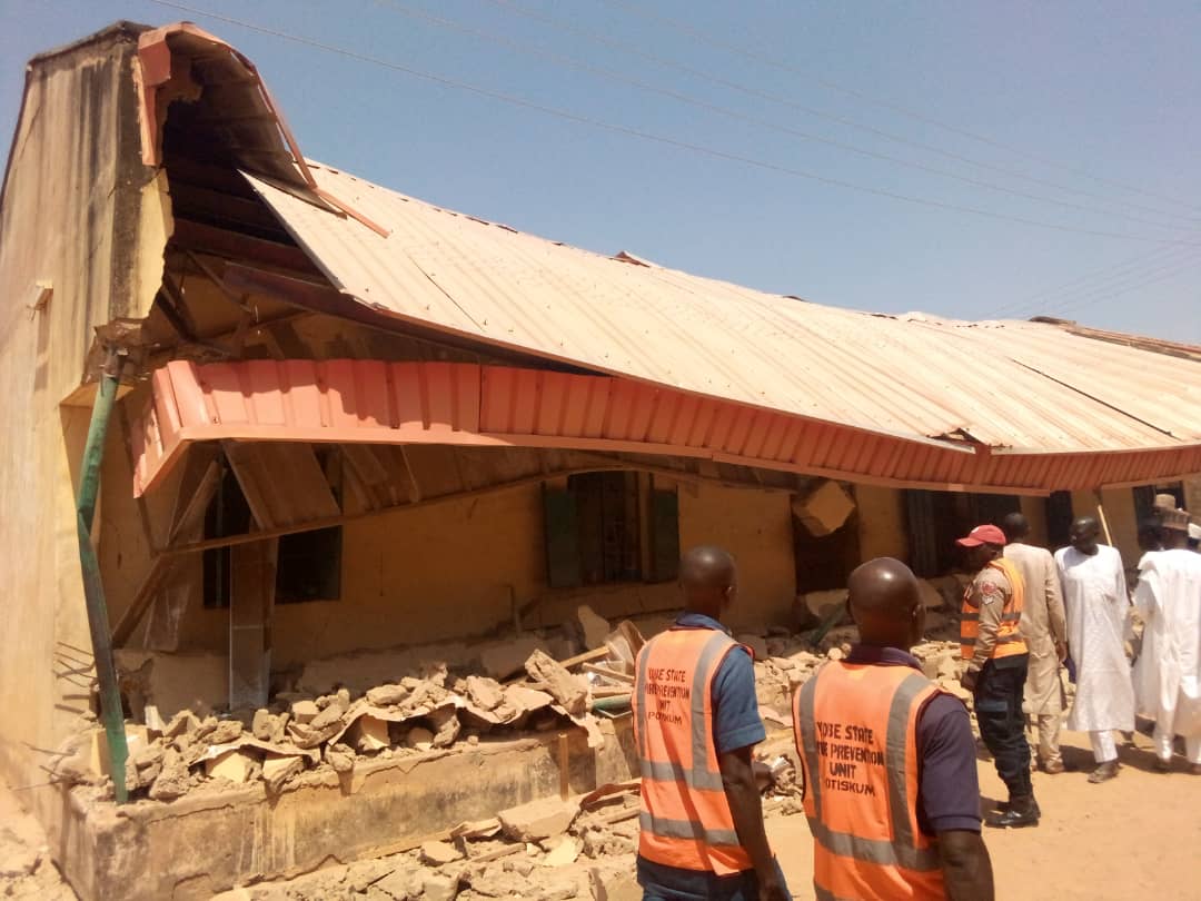 1 student killed others injured as classroom collapses in Yobe 1 student killed others injured as classroom collapses in Yobe