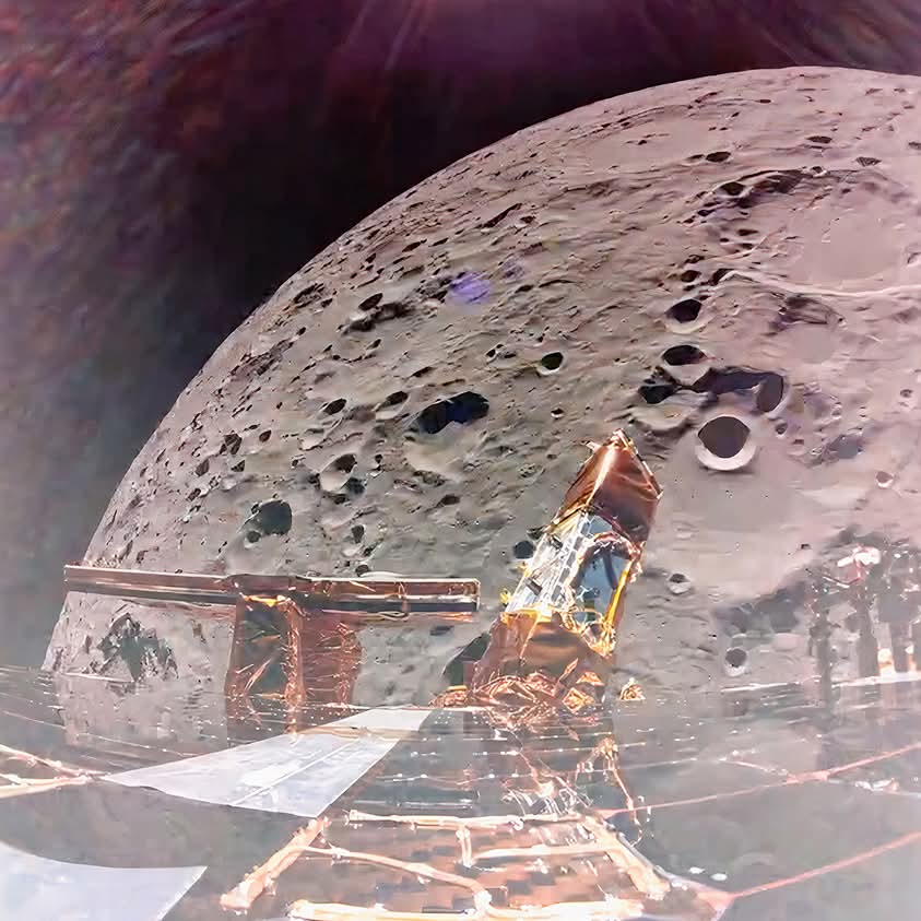 Private US spacecraft makes historic moon landing Private US spacecraft makes historic moon landing