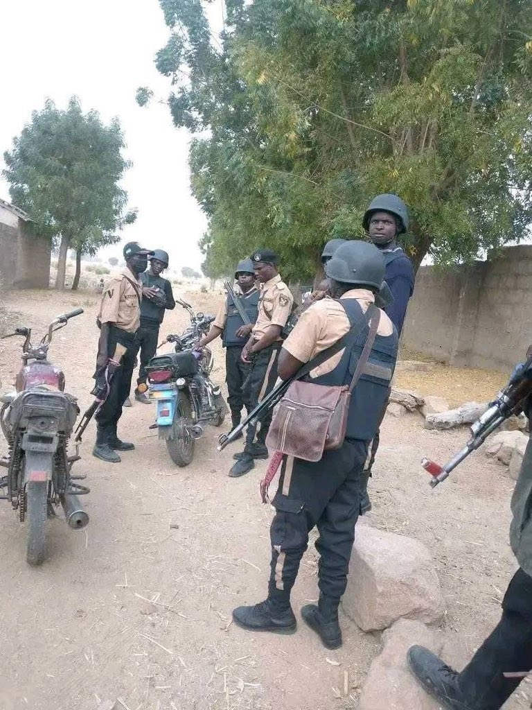 9 vigilantes killed in bandit ambush 9 vigilantes killed in bandit ambush