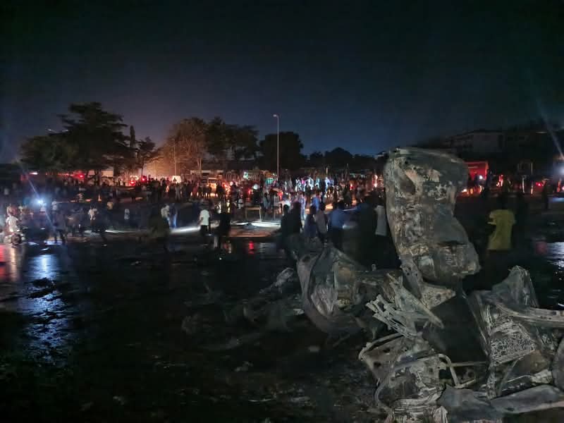 Abuja explosion Death toll rises to 10 Abuja explosion Death toll rises to 10
