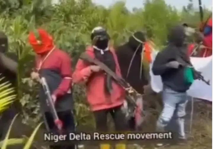 Rivers Tension as militants threaten oil production tell non indigenes to leave Rivers Tension as militants threaten oil production tell non indigenes to leave