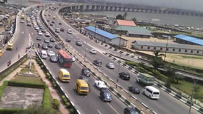 FG reopens independence bridge in Lagos ahead of schedule FG reopens independence bridge in Lagos ahead of schedule