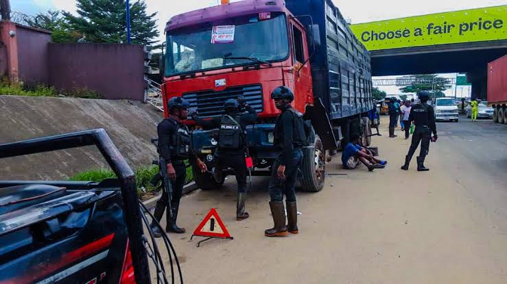 NSCDC intercepts truck carrying 70 000 litres of stolen crude in Rivers NSCDC intercepts truck carrying 70 000 litres of stolen crude in Rivers