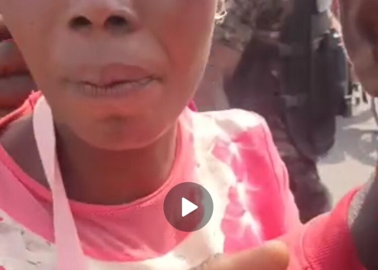Youths rescue female trader from kidnappers in Imo Youths rescue female trader from kidnappers in Imo