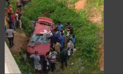  Panic as car plunges off Otedola Bridge in Lagos 