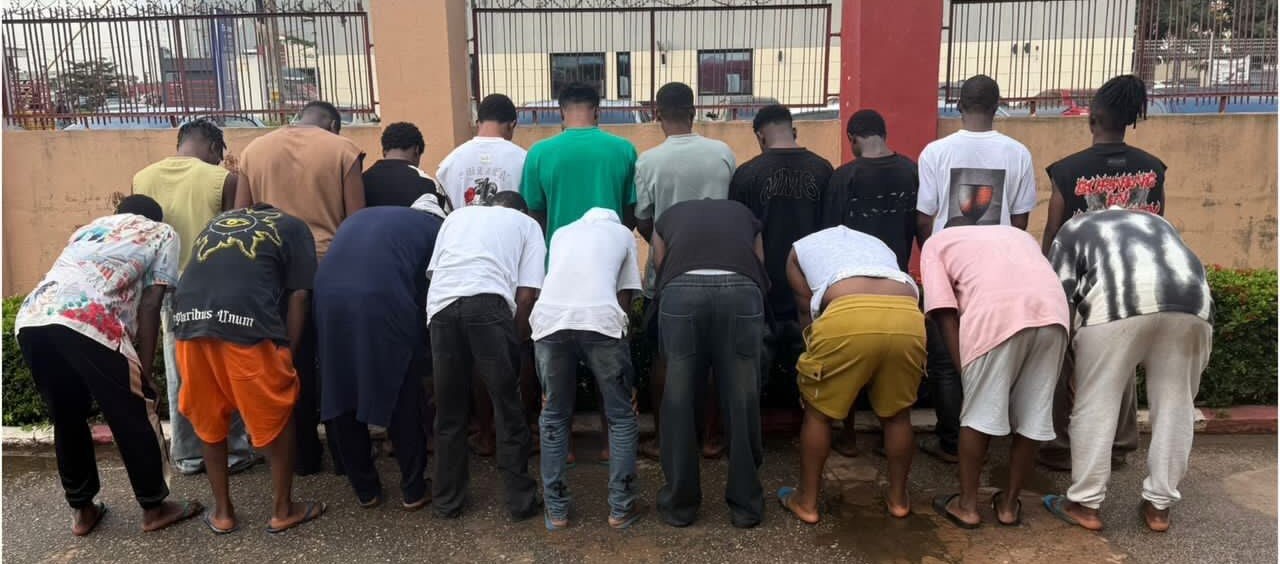 EFCC arrests 19 for internet fraud in Benin EFCC arrests 19 for internet fraud in Benin