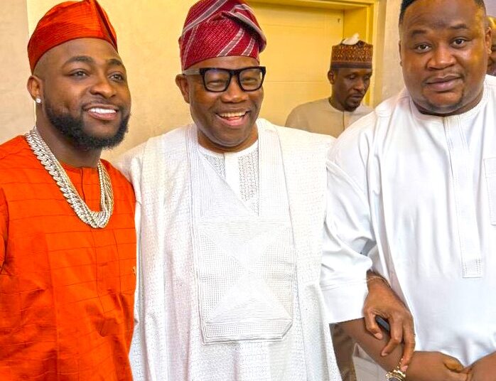 Davido Cubana Chiefpriest pay courtesy visit to Akpabio in Abuja Davido Cubana Chiefpriest pay courtesy visit to Akpabio in Abuja