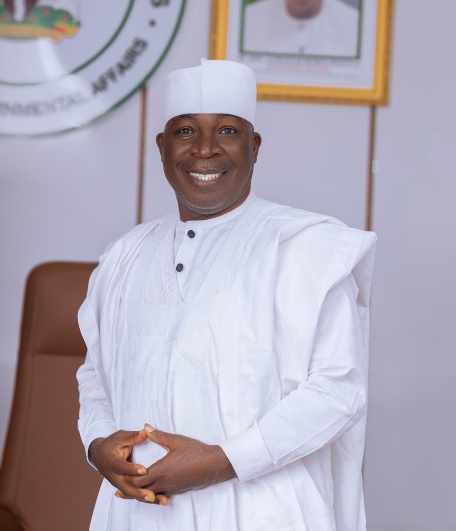 May Day Tinubu 8217 s minister presents vehicles to workers May Day Tinubu s minister presents vehicles to workers