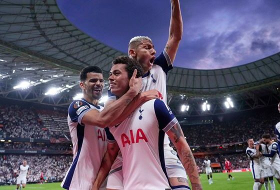 Tottenham edge Manchester United to win Europa League 